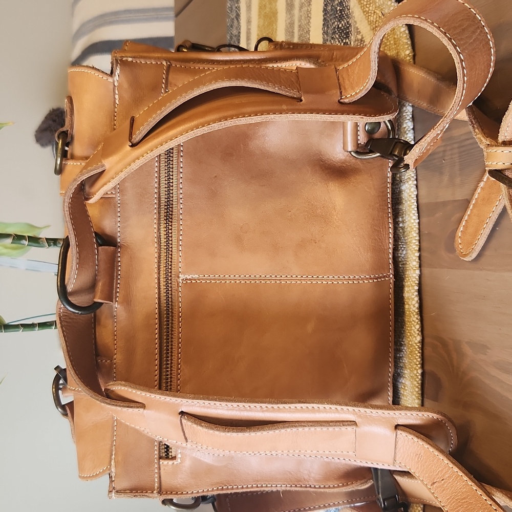 Bed Stu Leather Crossbody/Backpack Bag - Picture 8 of 12